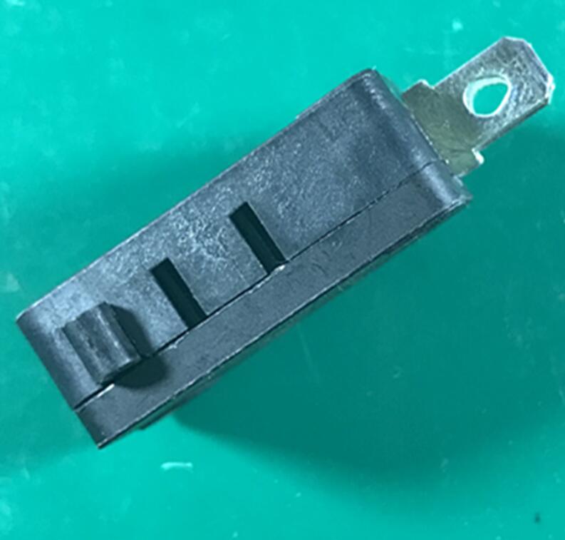 kw702